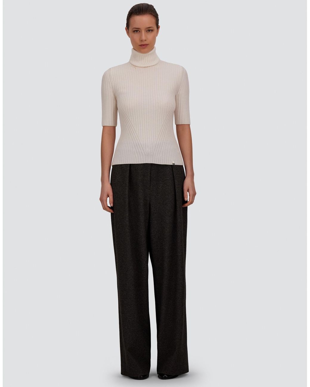 Herno White Ribbed Wool Turtleneck