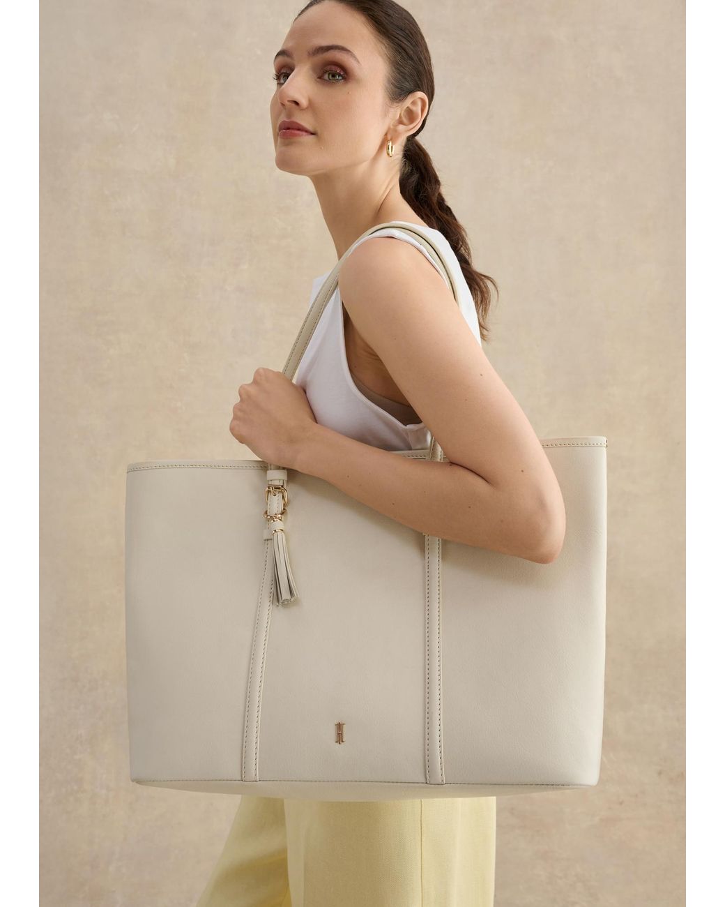 Hobbs Natural Kyra Leather Tote Bag