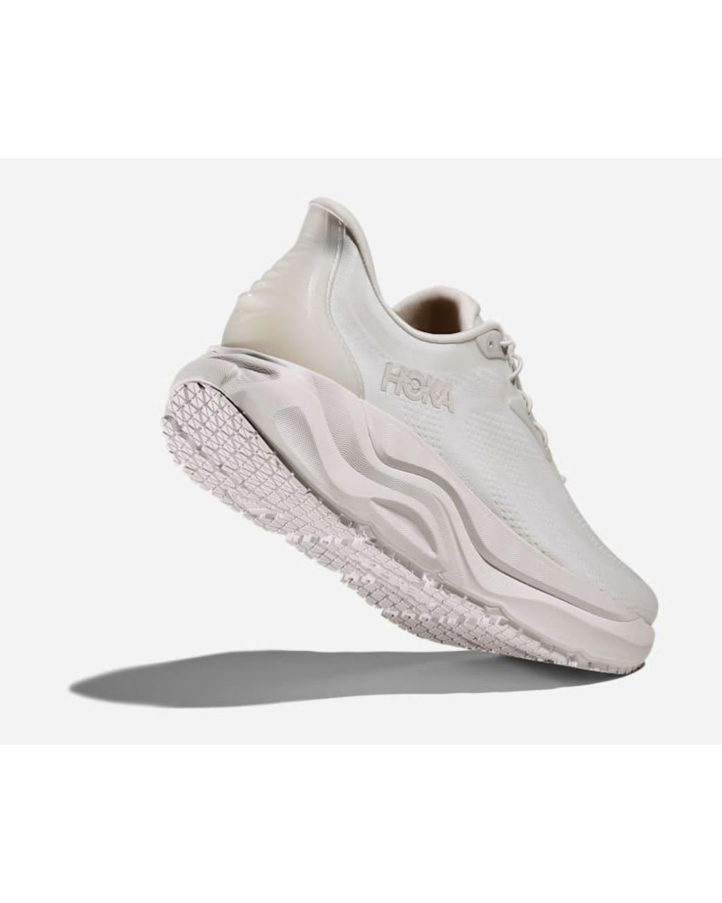 Hoka One One White Arahi Sr Walking Shoes for men