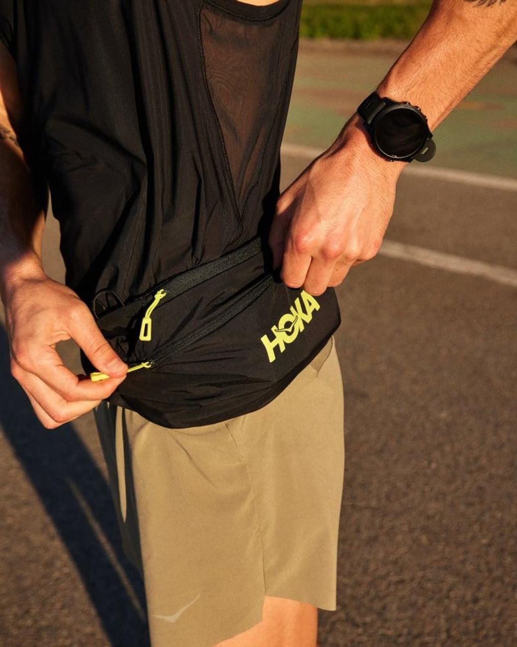 Hoka One One Black Hip Pack 2.5l