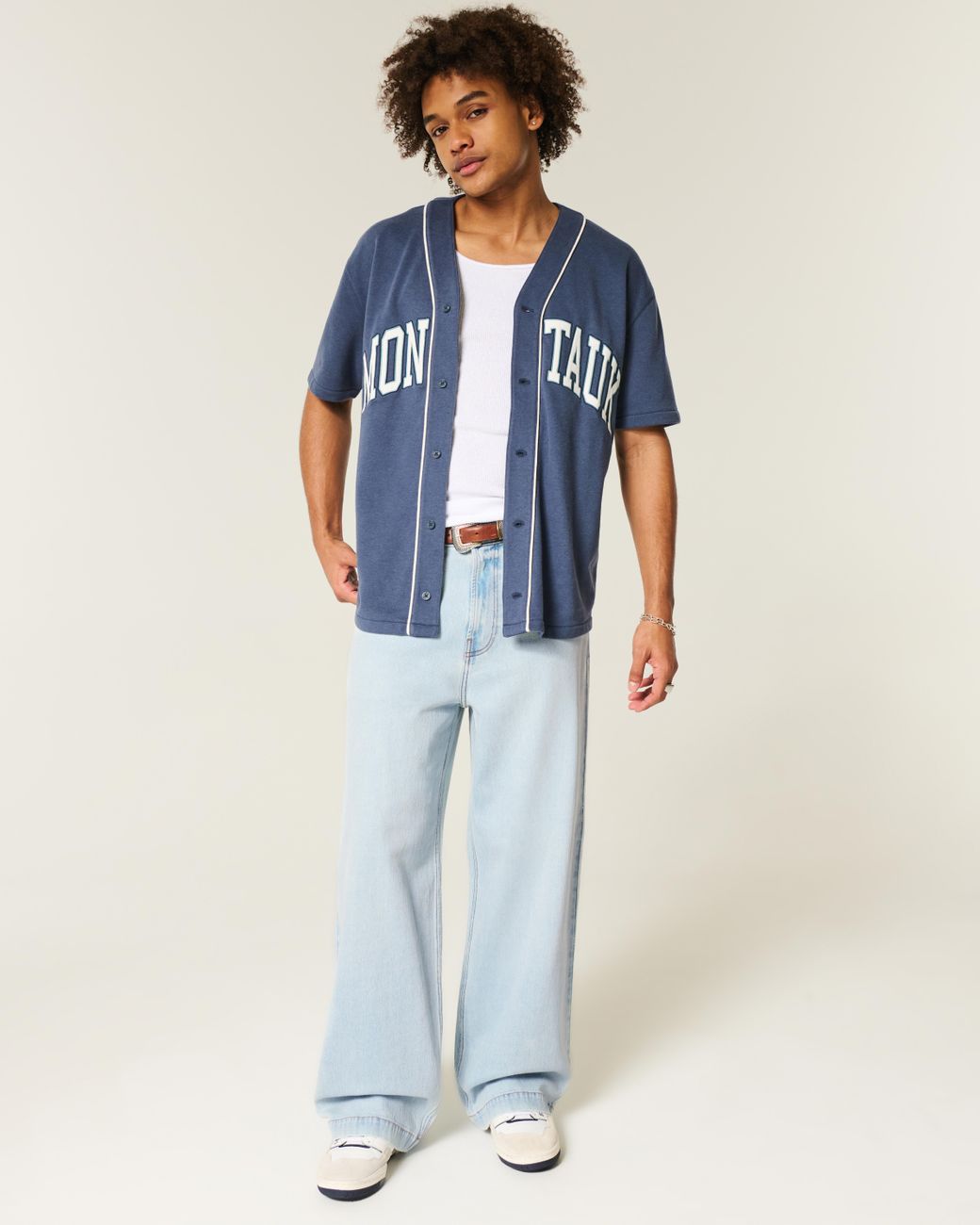 Hollister Blue Light Wash New York Graphic Super Baggy Jeans for men