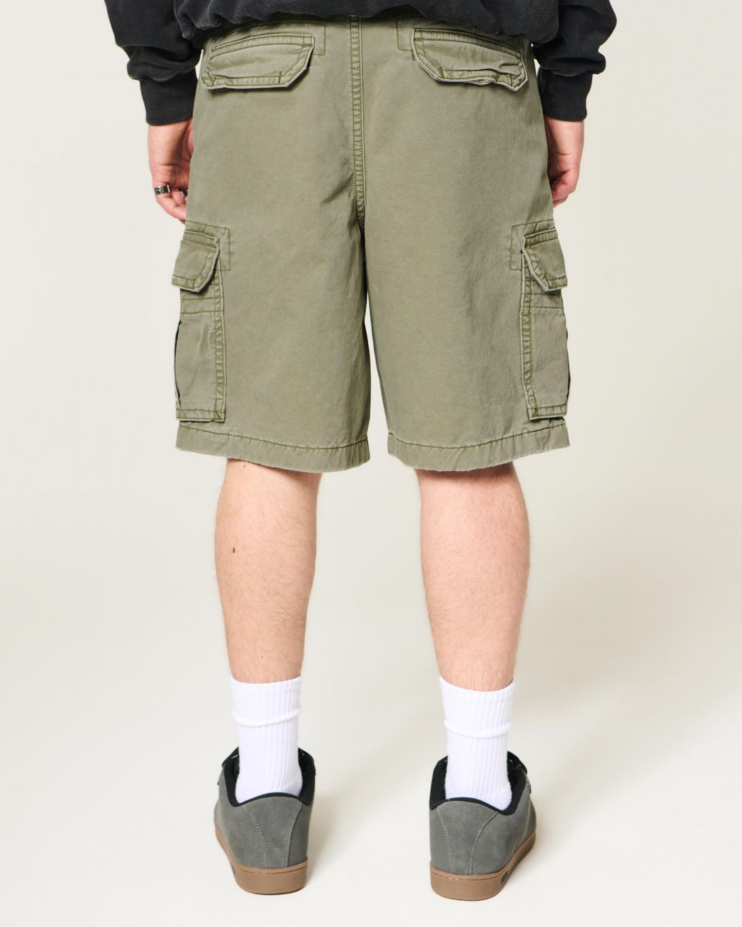 Hollister Green At-the-knee Baggy Cargo Shorts for men