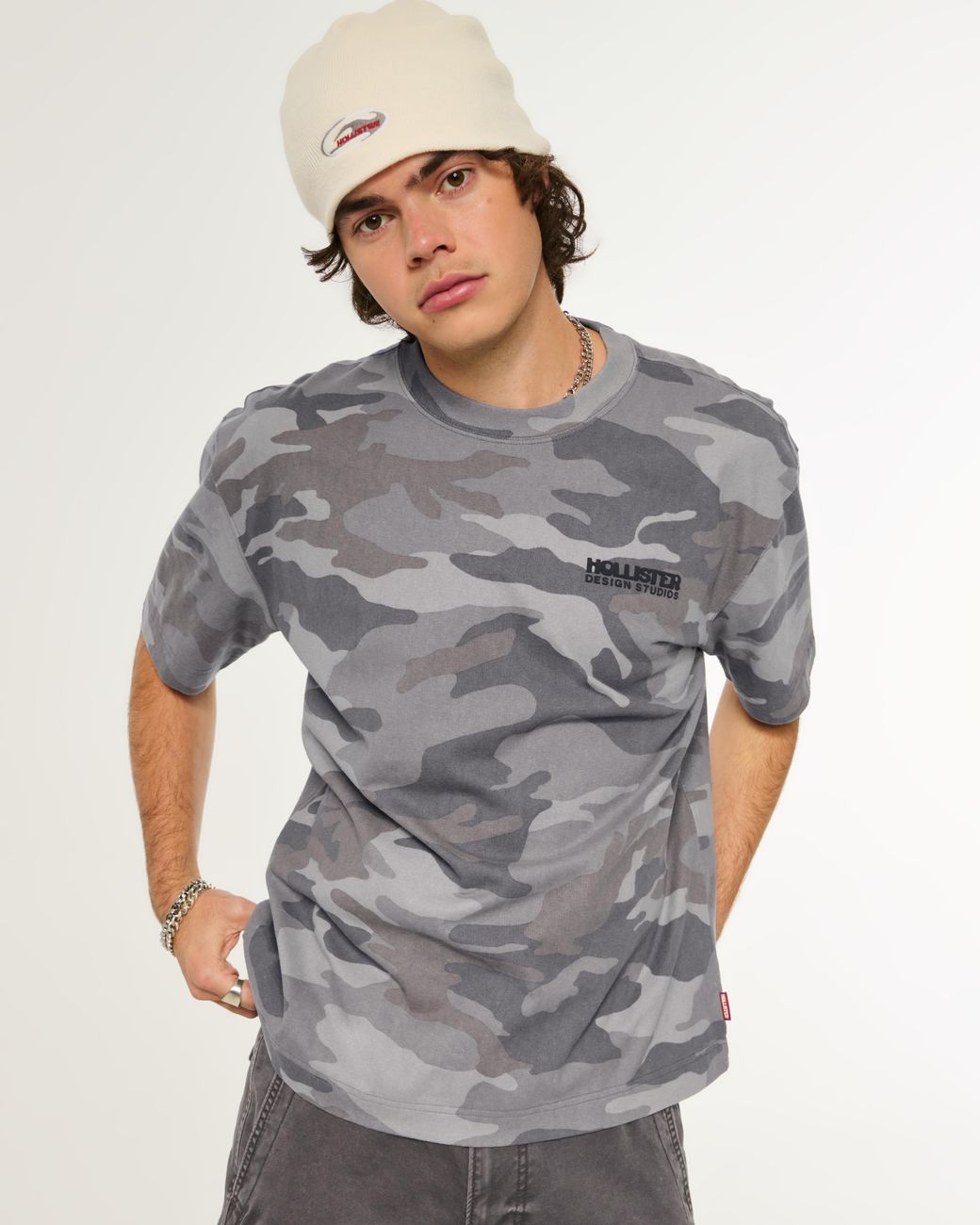 Hollister Gray Boxy Heavyweight Camo Logo Graphic Tee for men