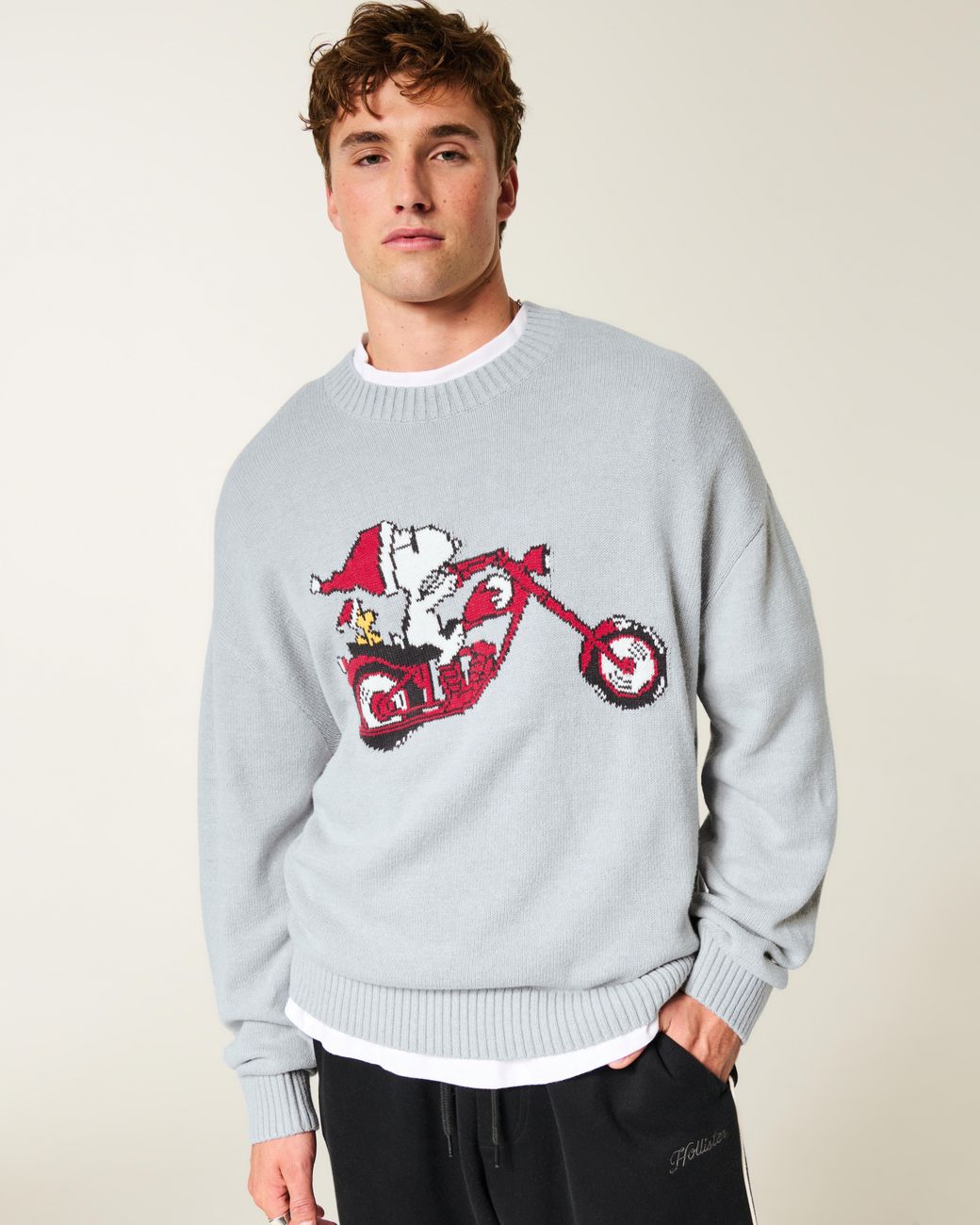 Hollister Gray Boxy Snoopy Graphic Crew Sweater for men