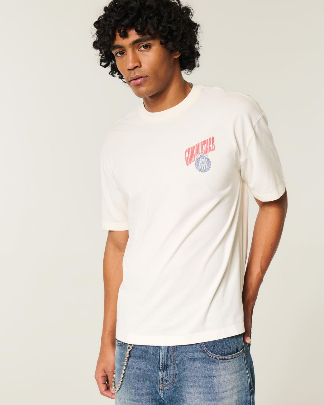 Hollister White Club Deportivo Guadalajara Graphic Tee for men