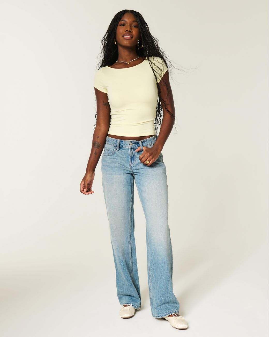 Hollister Natural Short-sleeve Seamless Fabric Slash-neck T-shirt