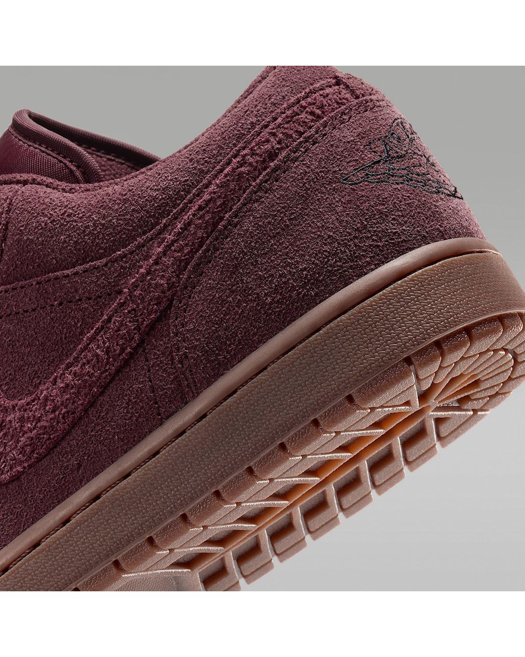Nike Brown Jordan 1 Low Se Sn64 for men