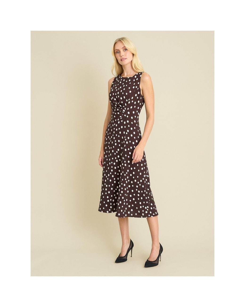 Gina Bacconi Natural Lacinda Sleeveless Shift Dress