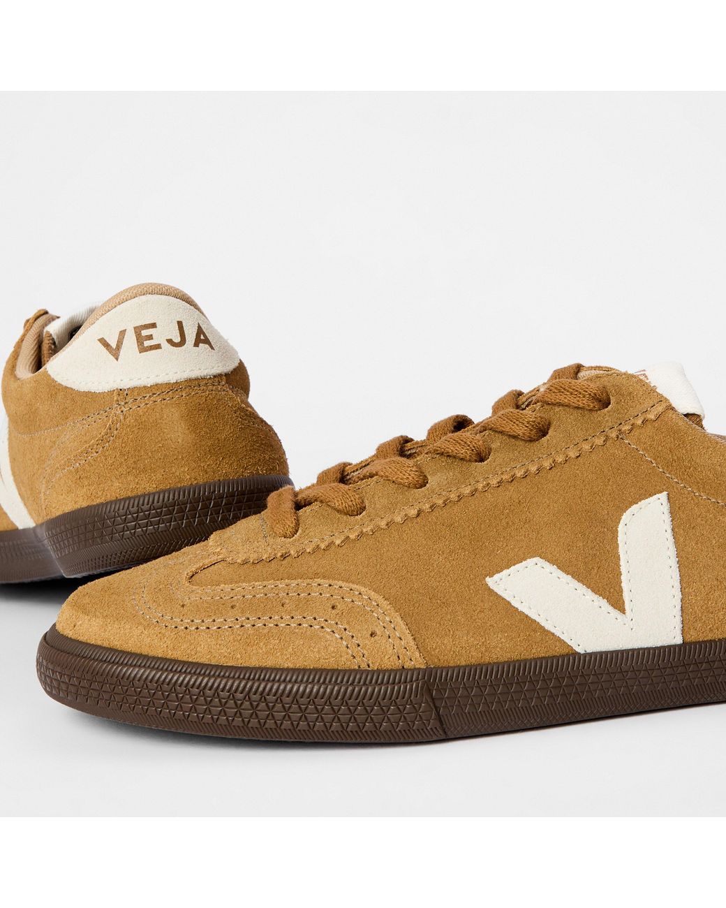 Veja Brown Volley Trainers