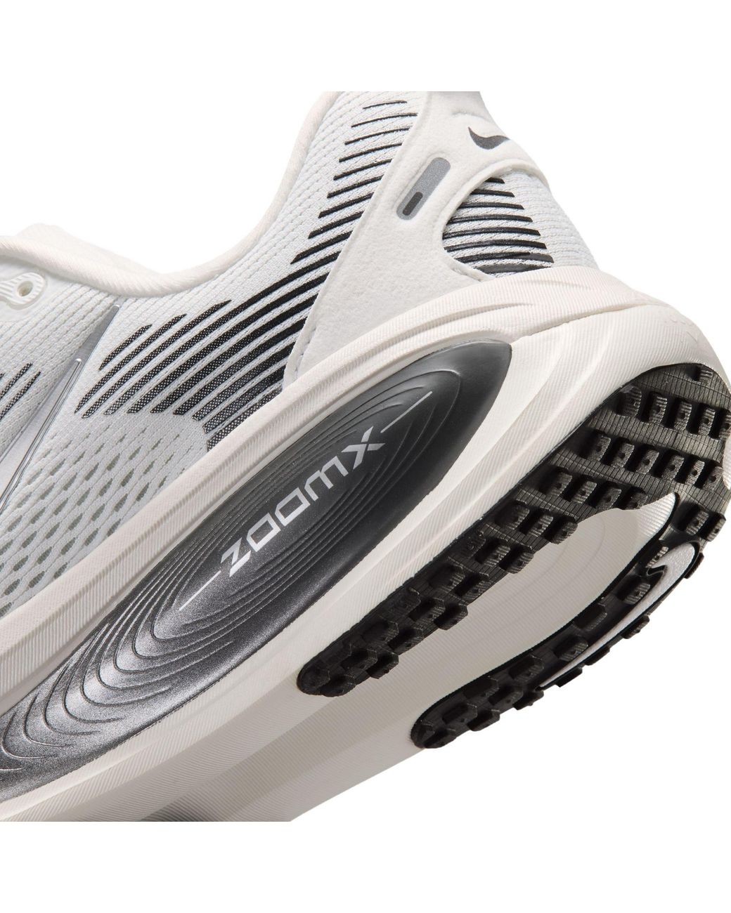 Nike White Vomero 18 Road Running Shoes