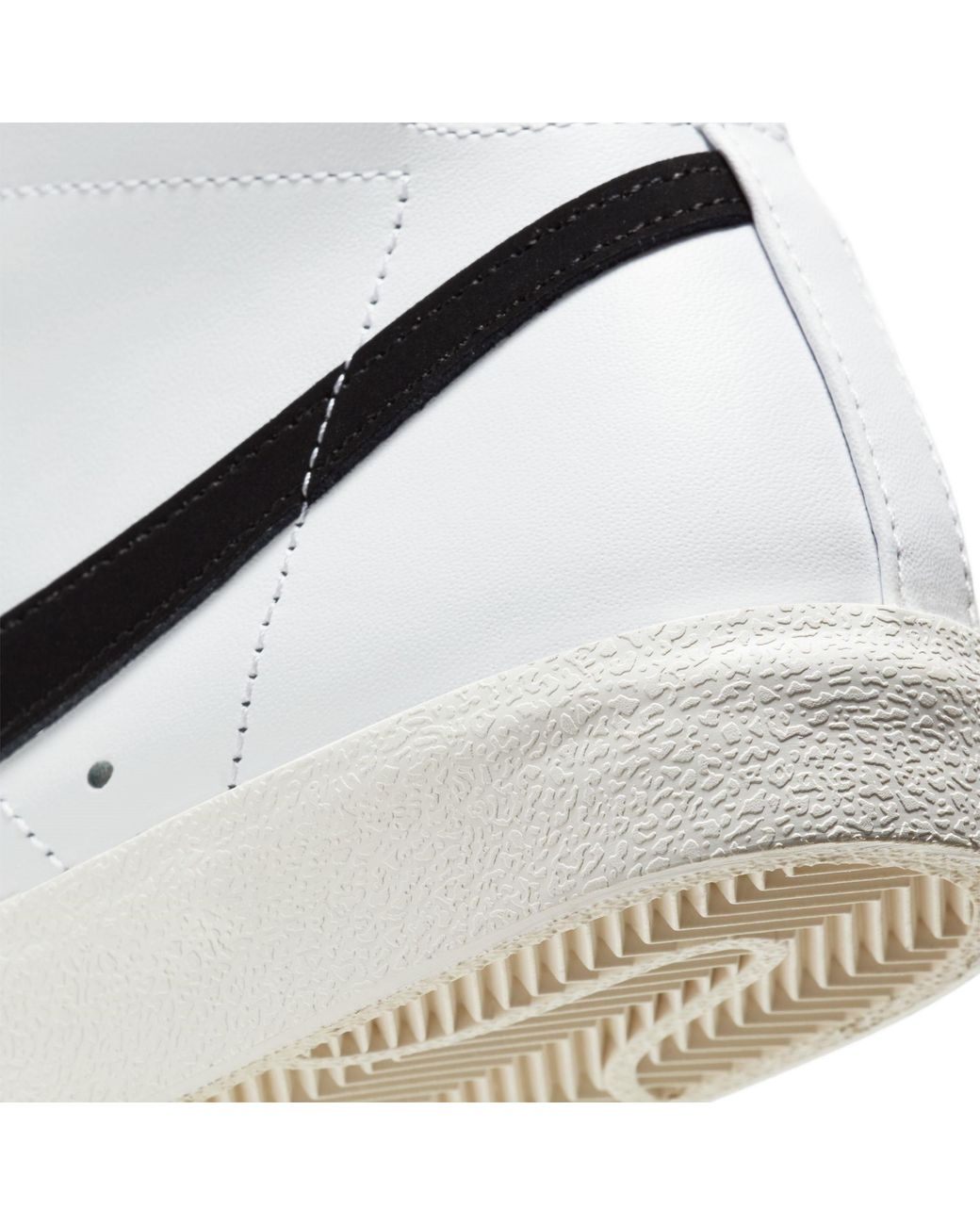 Nike White Blazer Mid 77 Hi Top Trainers