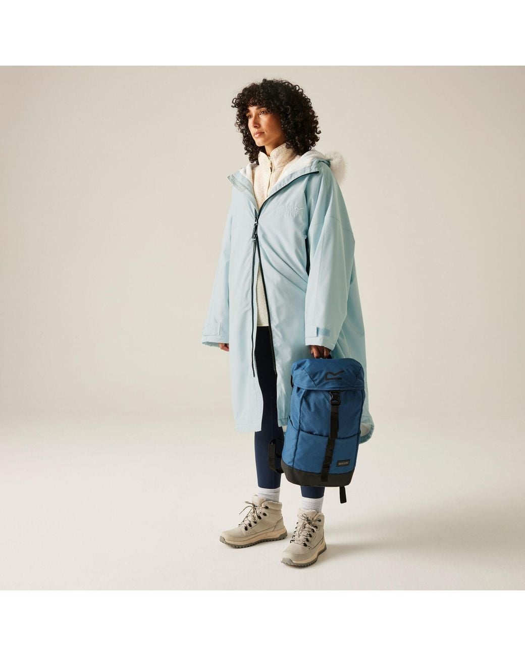 Regatta Blue Adult Waterproof Changing Robe Pro