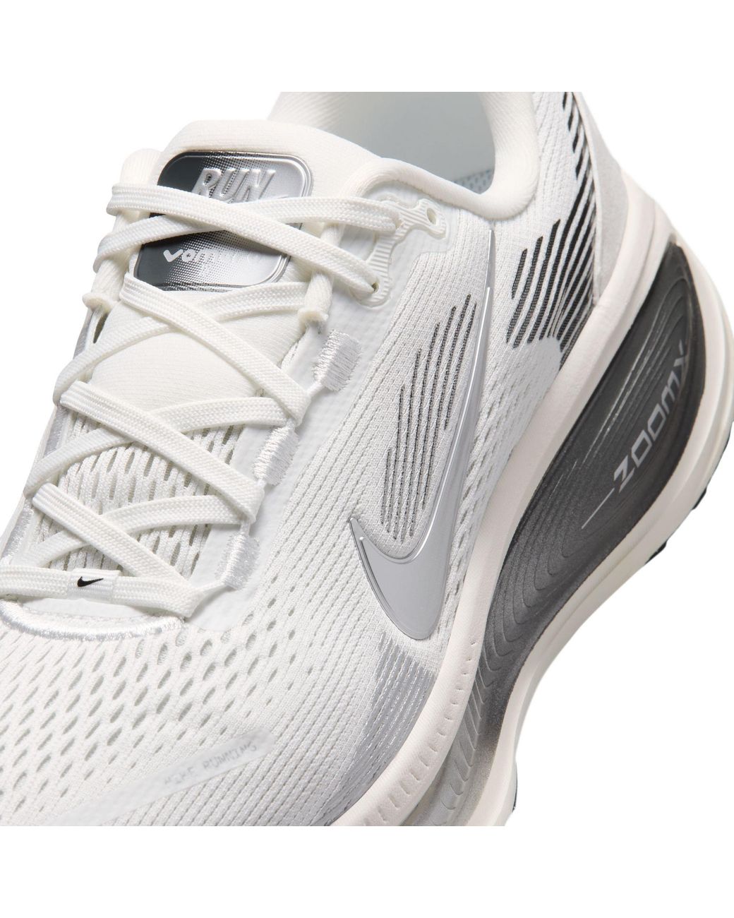 Nike White Vomero 18 Road Running Shoes
