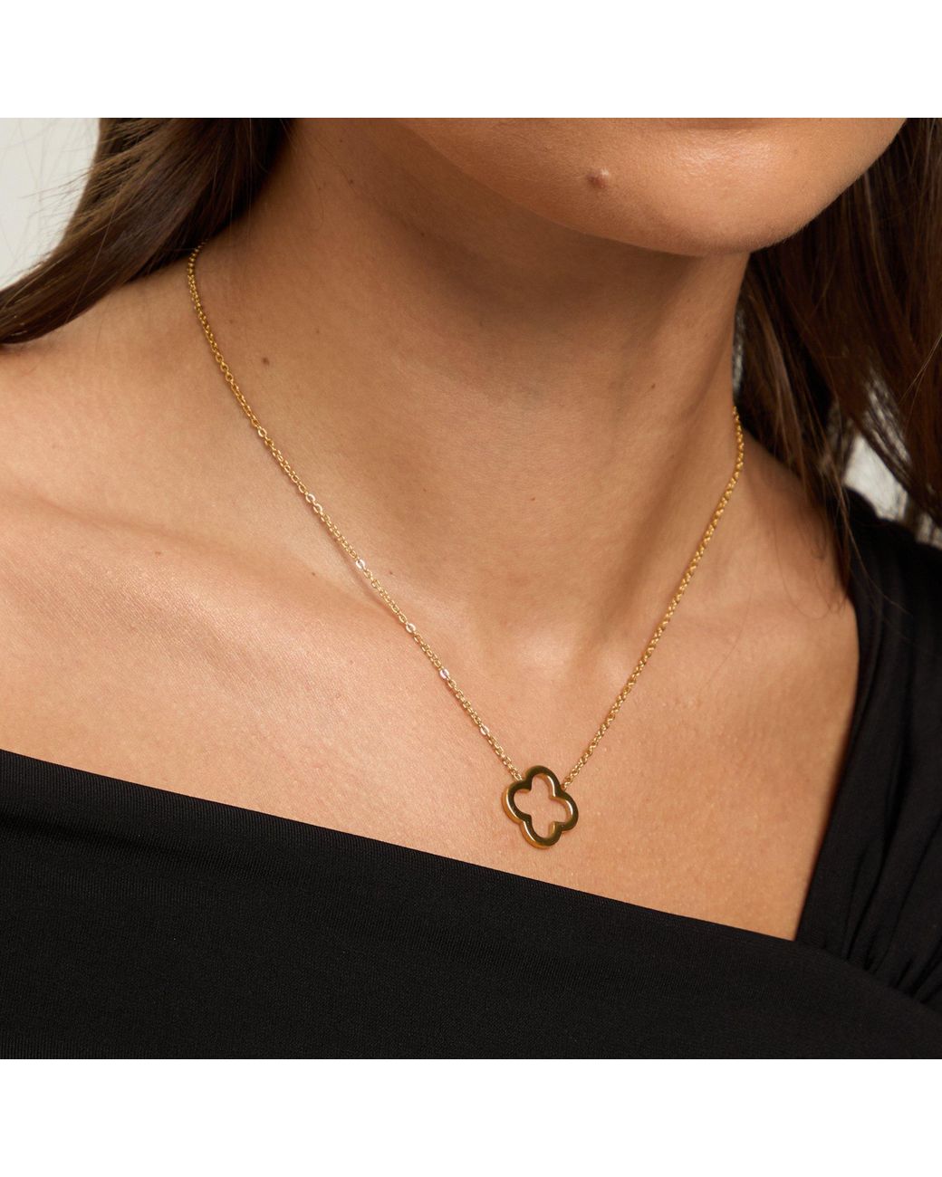 Jon Richard Metallic Waterproof Plated Clover Pendant