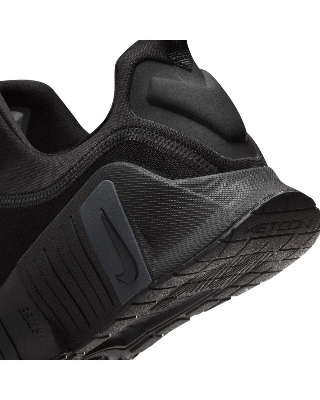 Nike Black Lightweight Cross Training Shoes for men