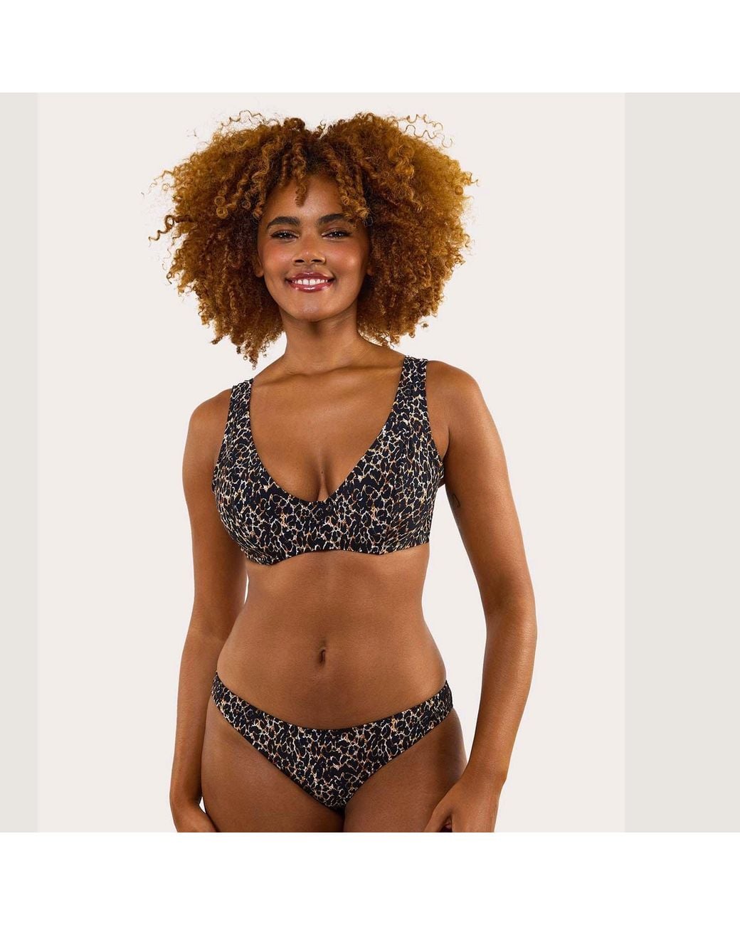 Wolf & Whistle Black Juliet Mix & Match Fuller Bust Crop