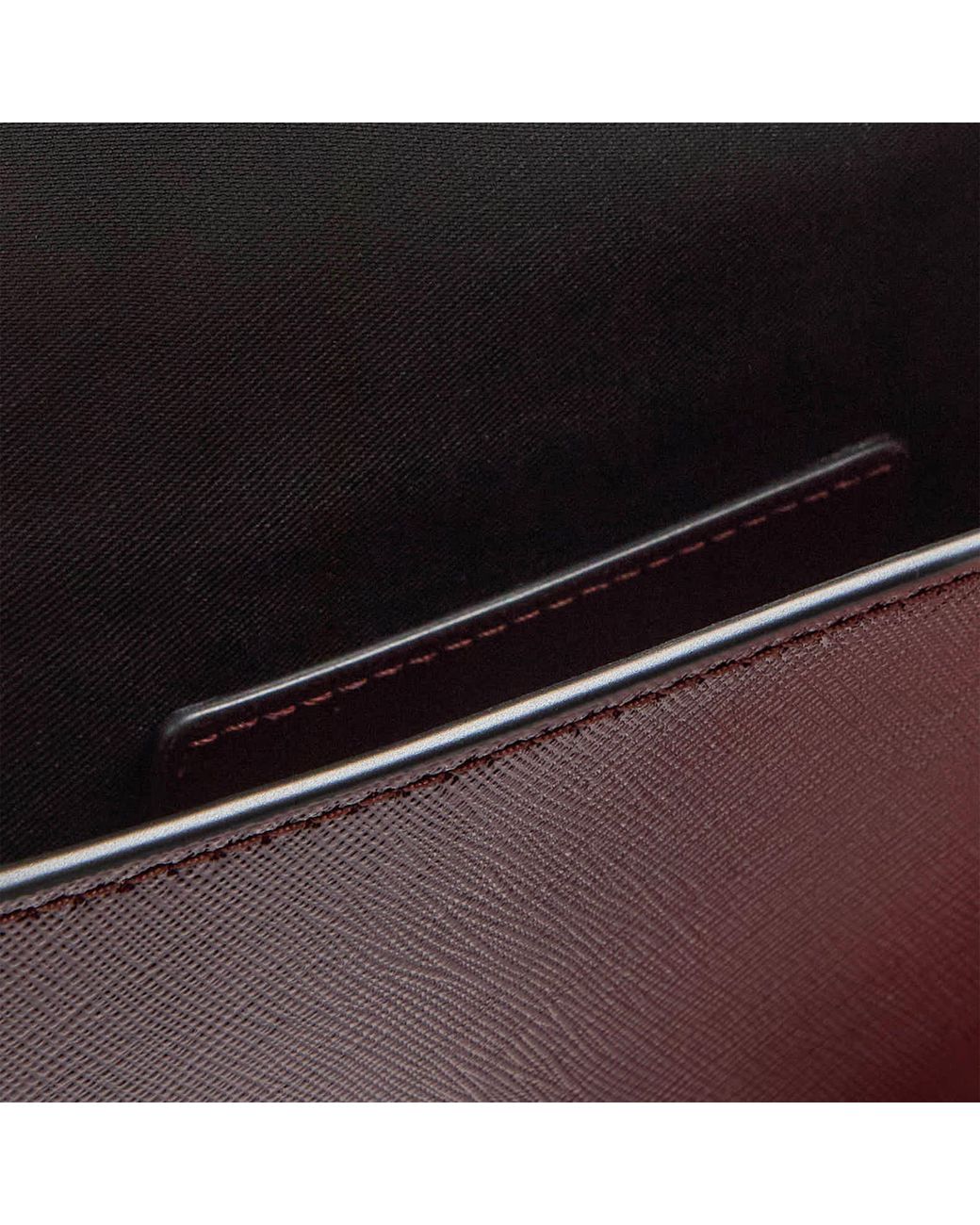 Marc Jacobs Black Wallet On Chain