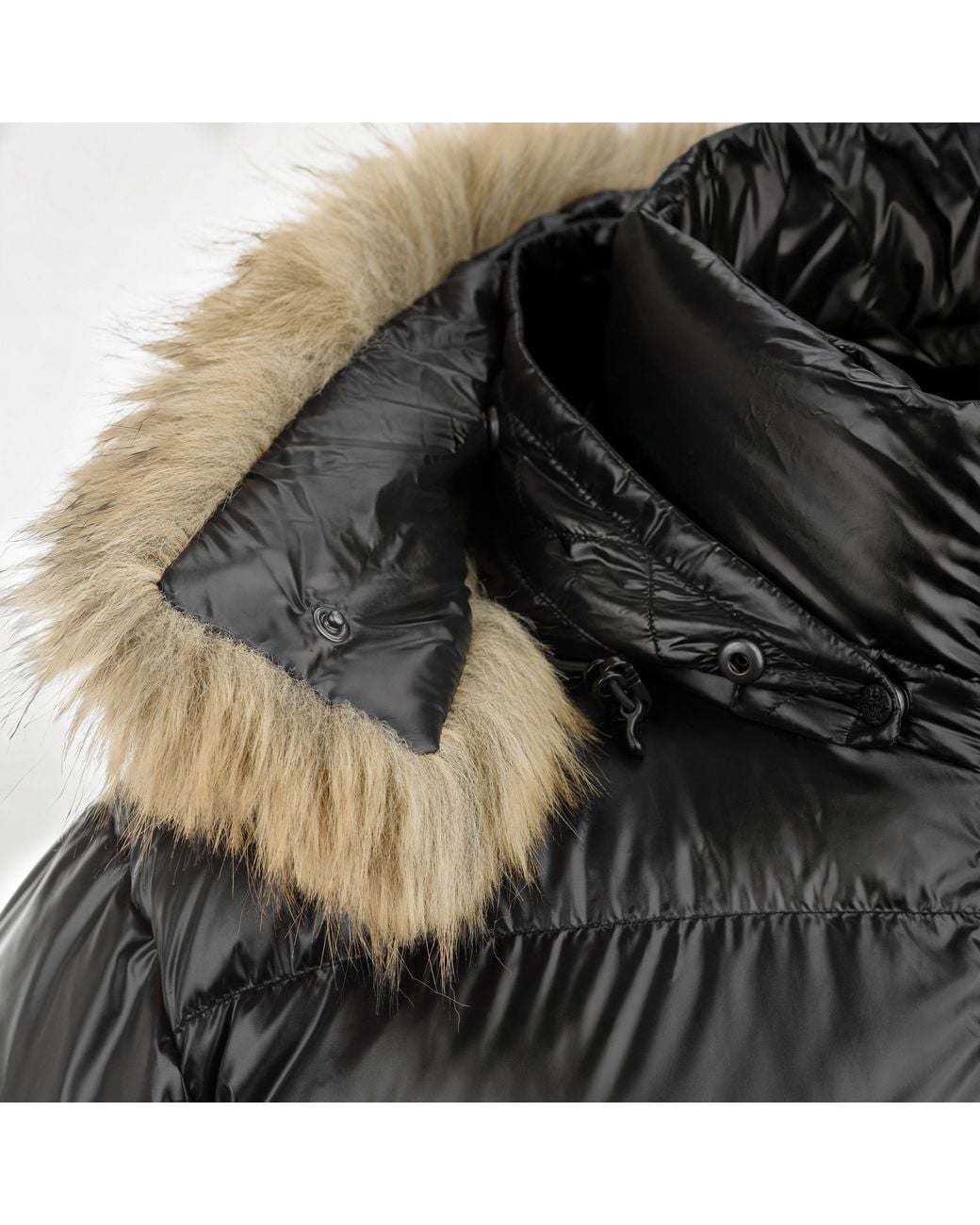 ARCTIC ARMY Black Puffer Og Hooded Long Sleeve Short Puffer Jacket for men