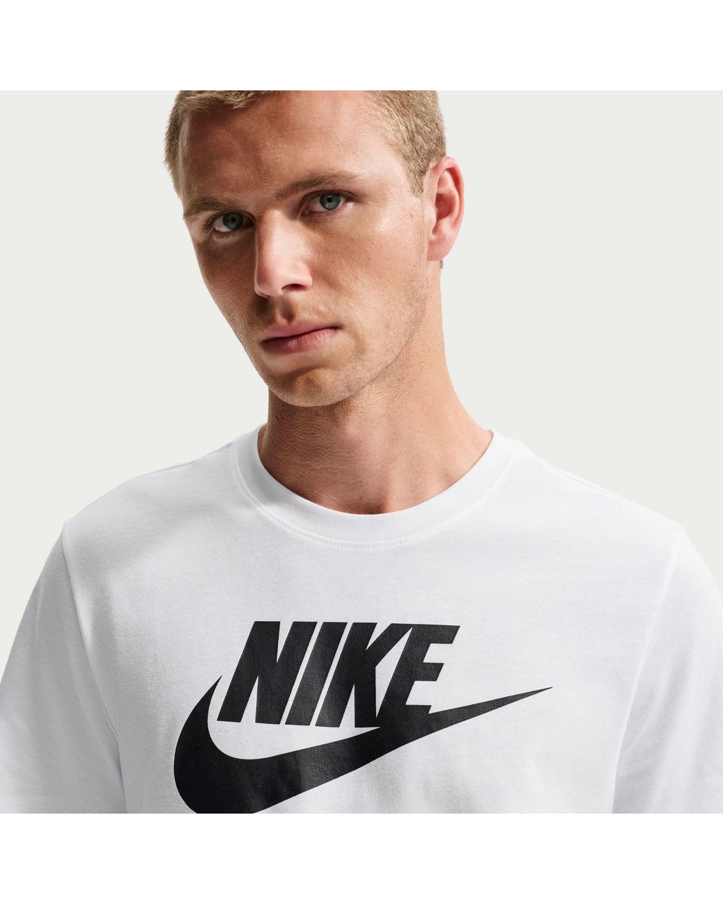 Nike White Sportswear Club T-Shirt for men