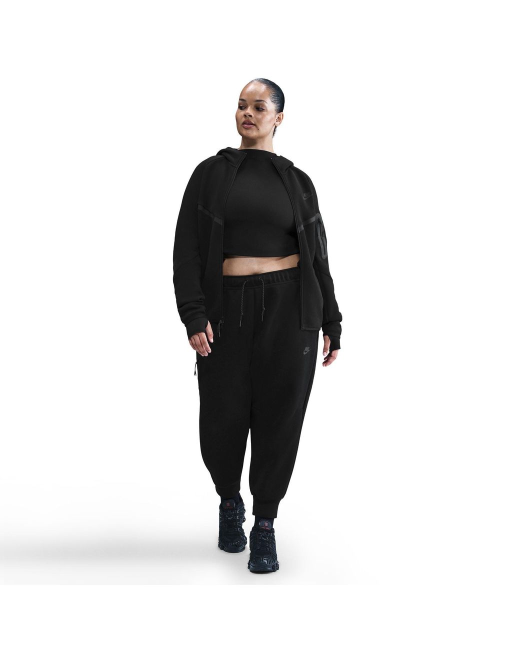 Nike Black Nsw Tech Fleece Tapered-Fit Joggers