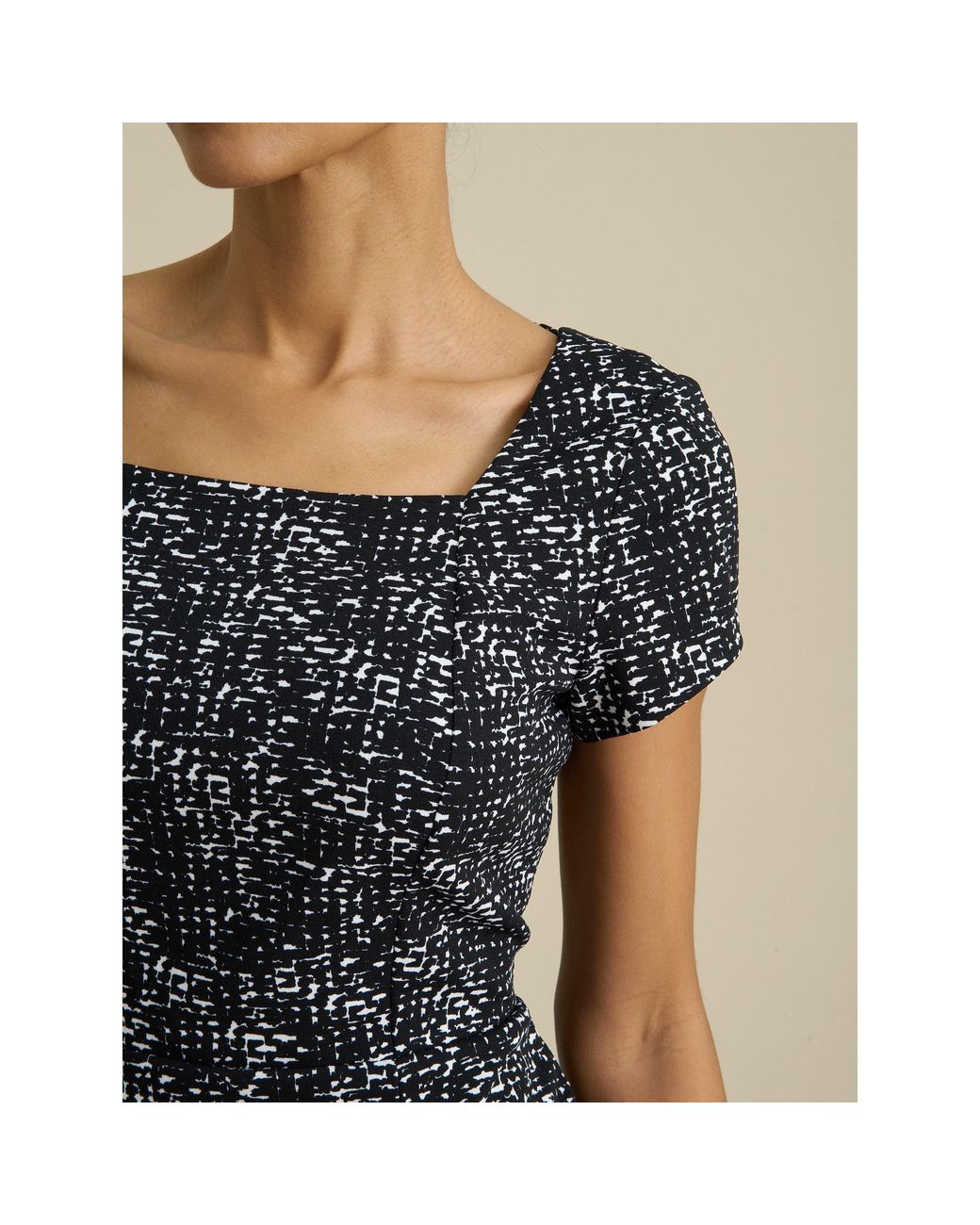 Gina Bacconi Blue Ronda Textured Dress