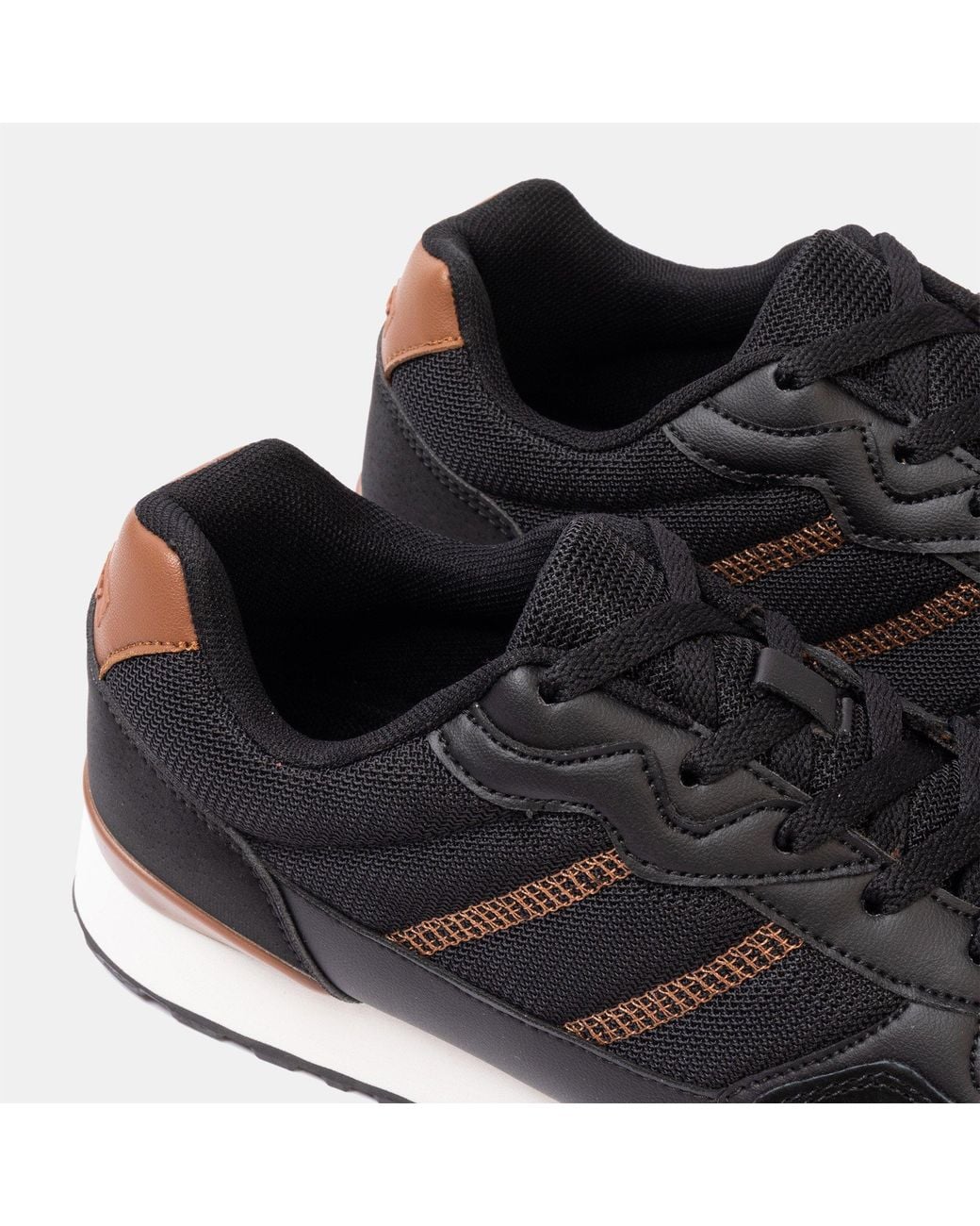Donnay Black Bob Trainers for men