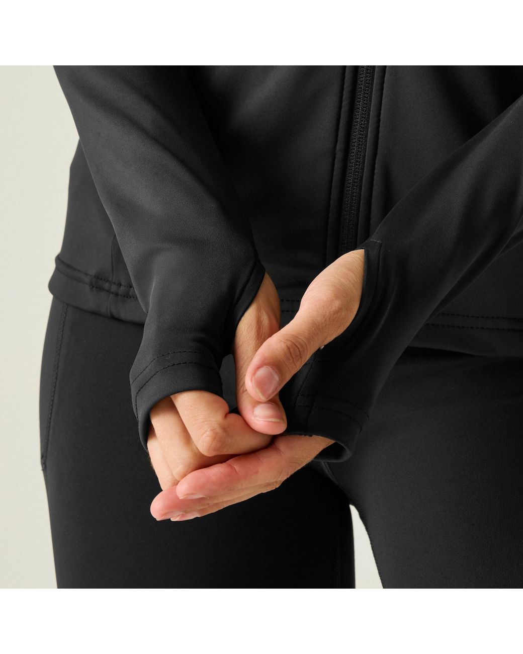 Dare 2b Black Refresh Quick-Drying Stretch Midlayer