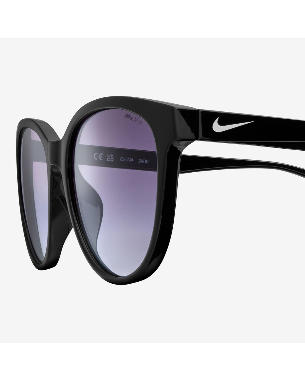 Nike Black Vital Trend