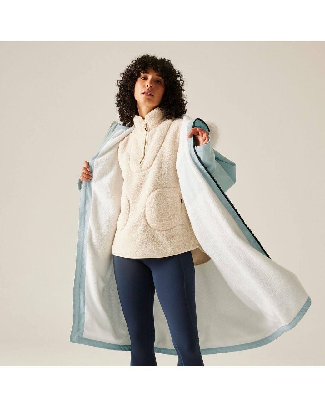 Regatta Blue Adult Waterproof Changing Robe Pro