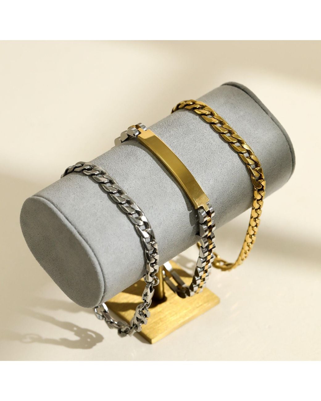 Inicio Metallic Waterproof Linked Bracelet for men