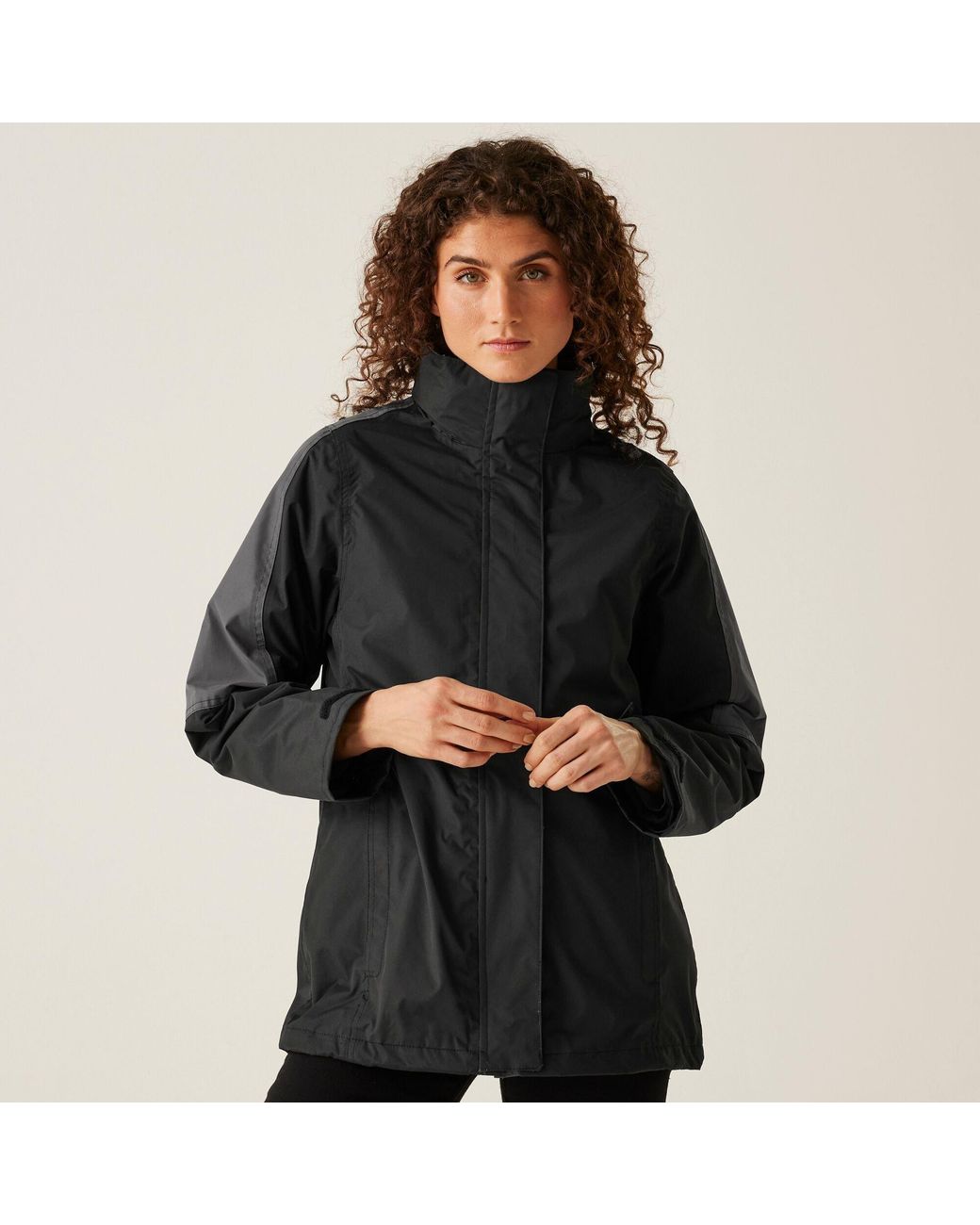 Regatta Black Defender Iii Waterproof 3