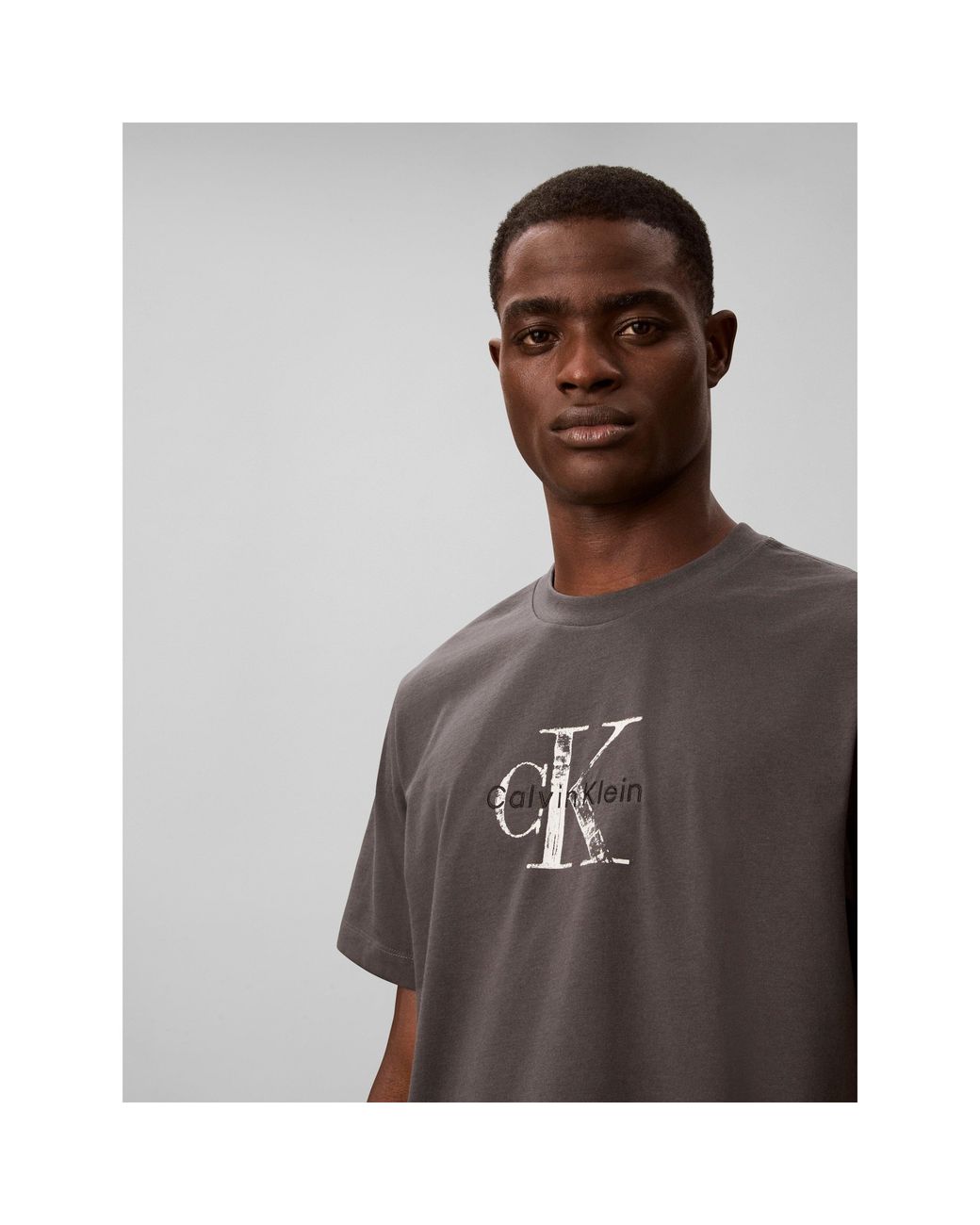 Calvin Klein Purple Distressed Monogram Logo Cotton Short-Sleeve T-Shirt for men