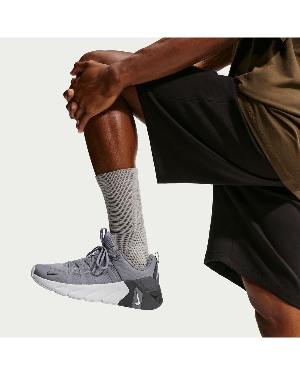 Nike Gray Free Metcon 7 Training Shoes for men