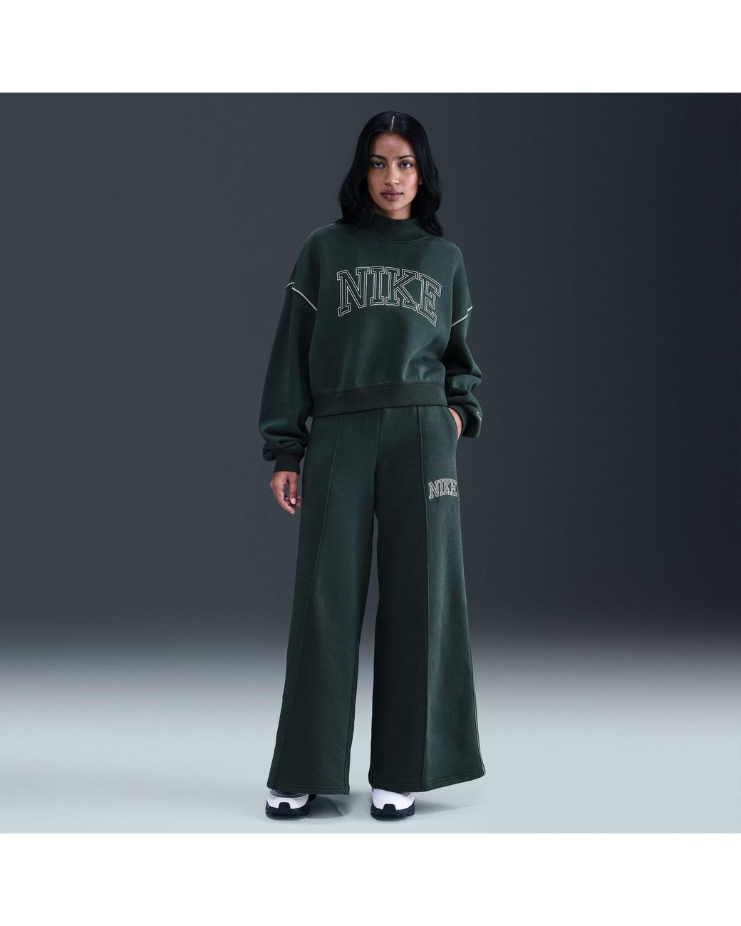 Nike Green Speed Fleece Solid Patterned Joggers