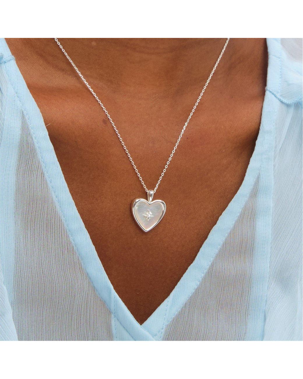 Inicio Metallic Mother Of Pearl Pendant