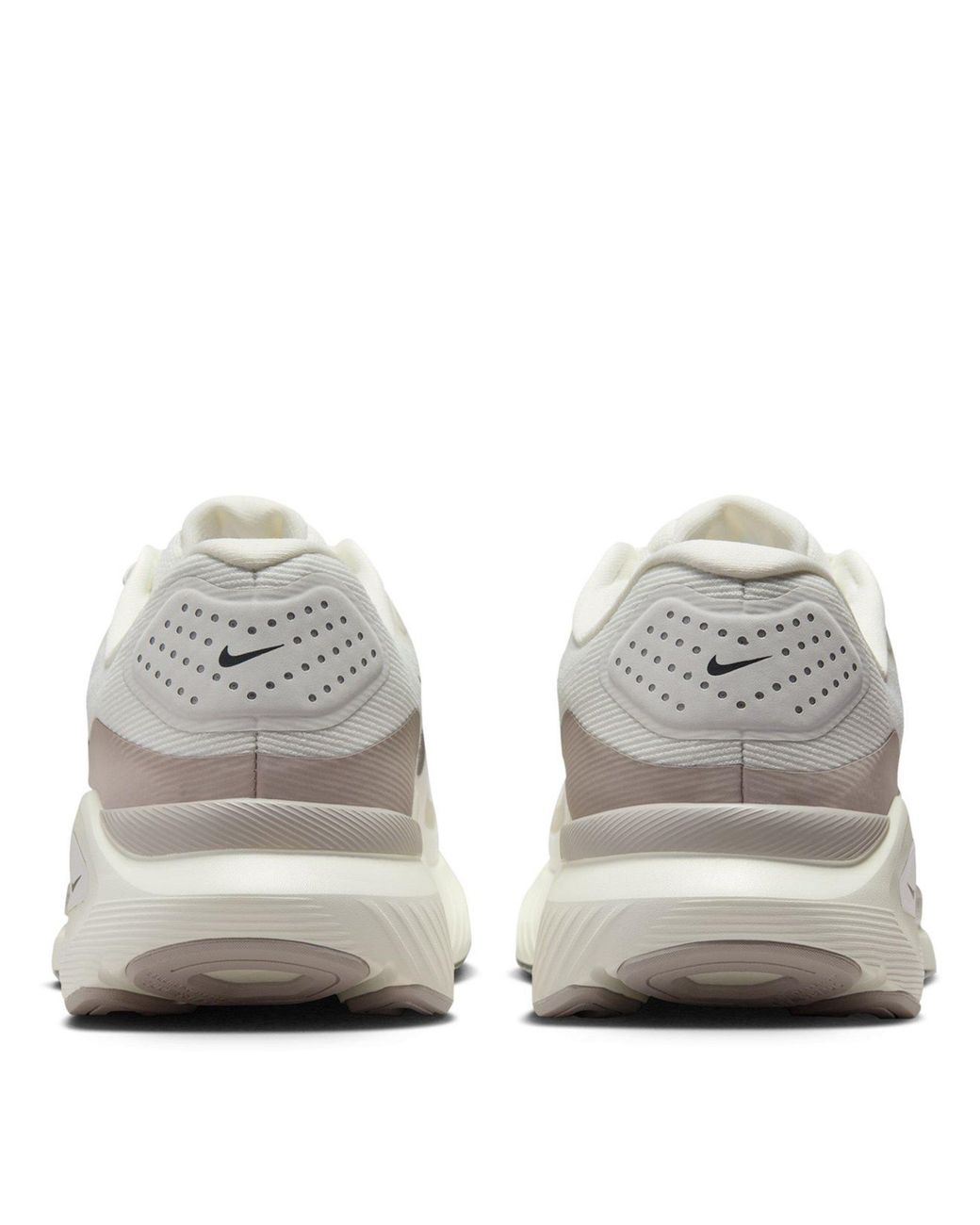 Nike White Structure 26 Rn Sn61 for men