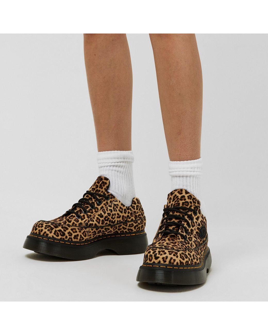 Dr. Martens Brown Buzz 5-Eye