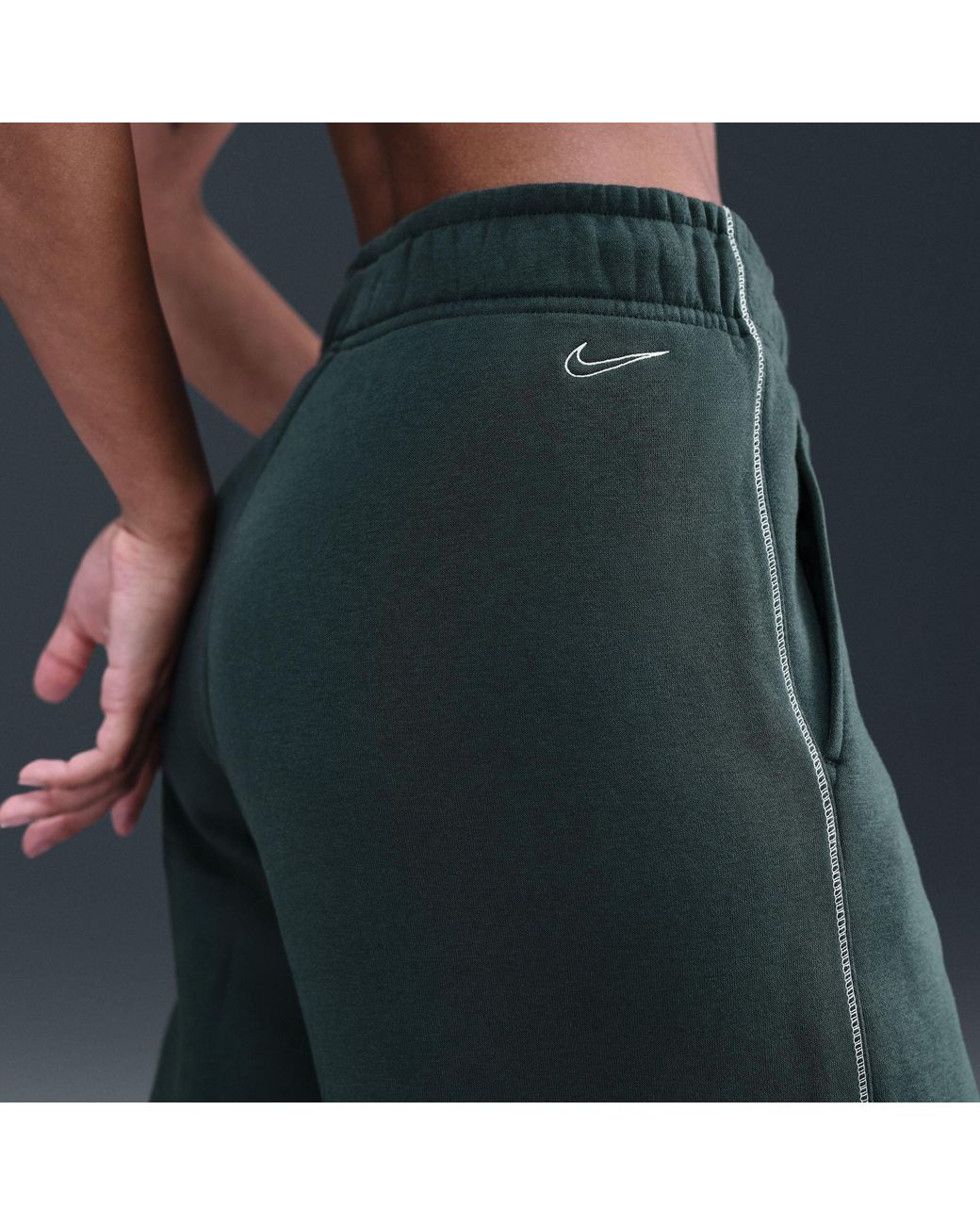 Nike Green Speed Fleece Solid Patterned Joggers