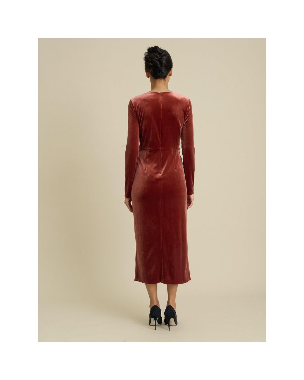 Gina Bacconi Red Annamaria Velvet Midi Dress