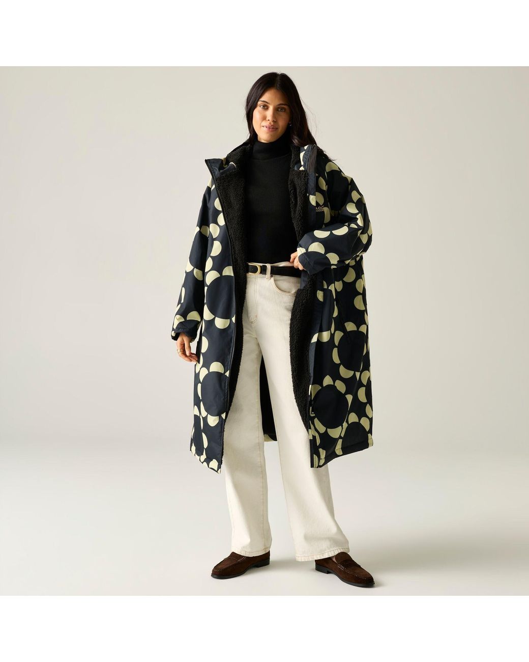 Regatta Black Orla Waterproof Changing Robe