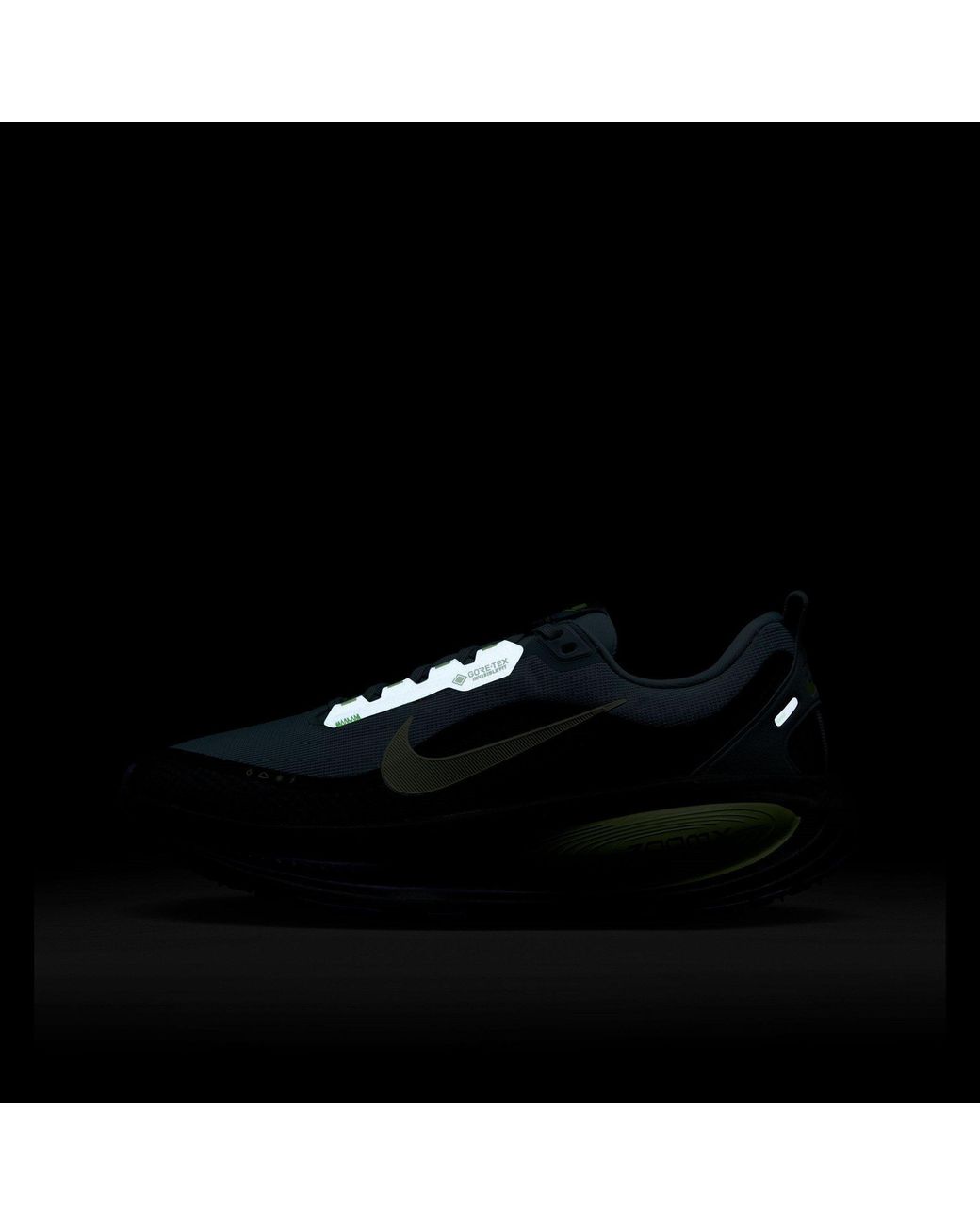 Nike Green Vomero 18 Gore-Tex Waterproof Road Running Shoes With Reflective Accents for men