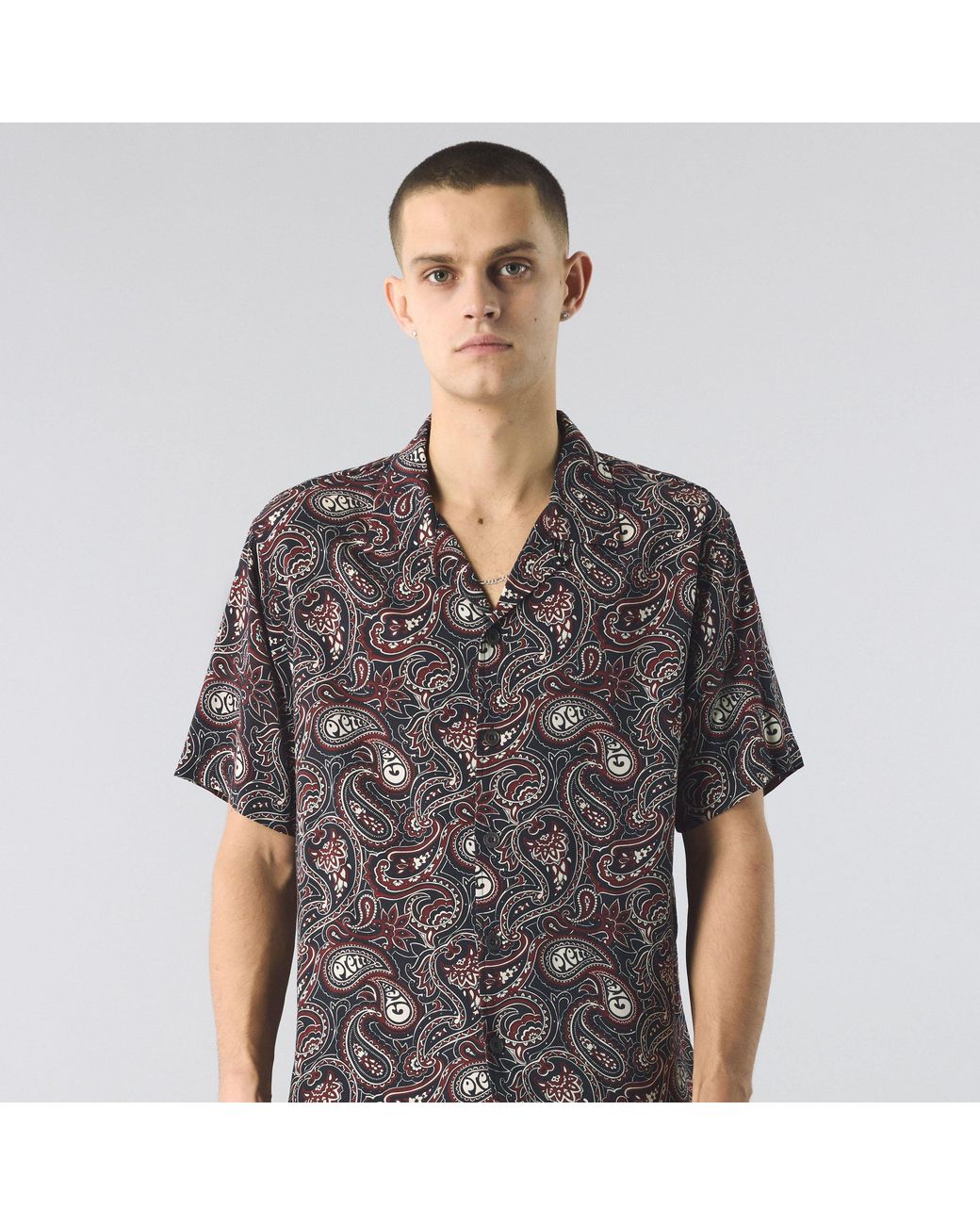 Pretty Green Purple Feltham Paisley Short-Sleeve Patterned Shirt for men