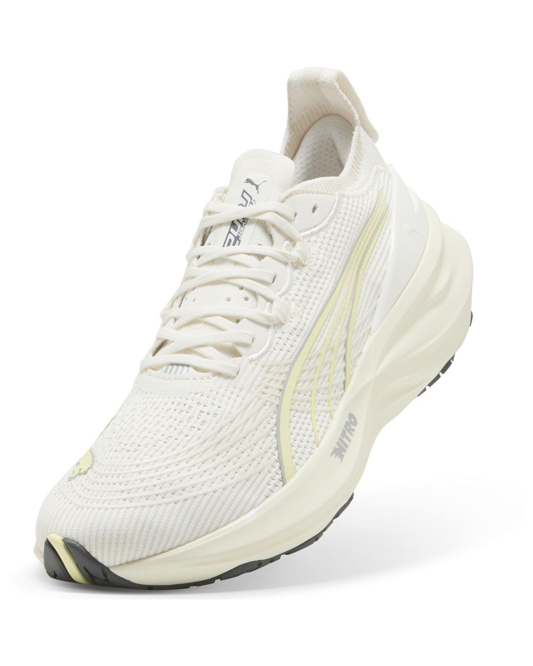 PUMA White Foreverrun Nitro 2 Everyday Stable Road Running Shoes for men