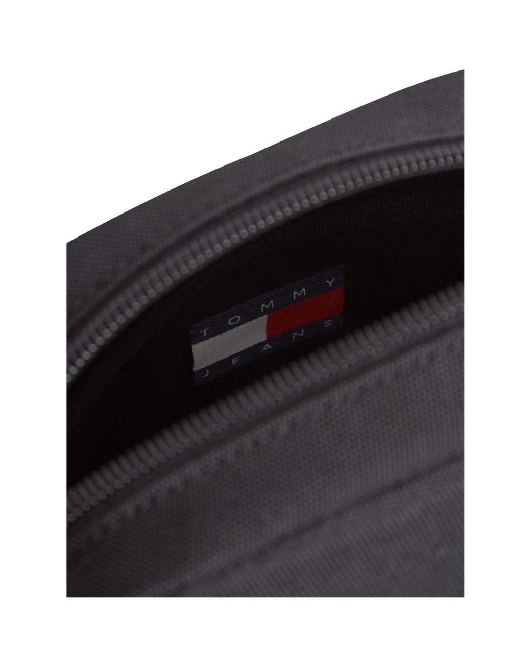 Tommy Hilfiger Black Essential Daily Reporter Bag
