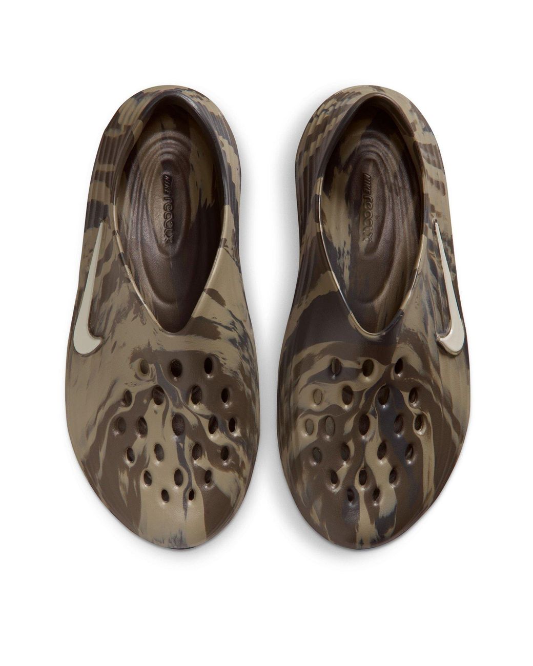 Nike Brown Casual Sports Shoes for men