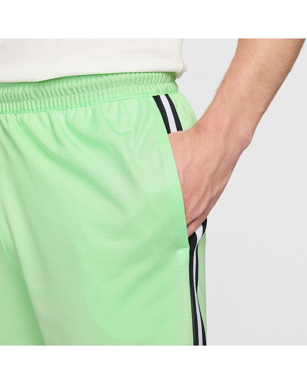 Nike Green Dna Dri-Fit 8 Basketball Shorts for men