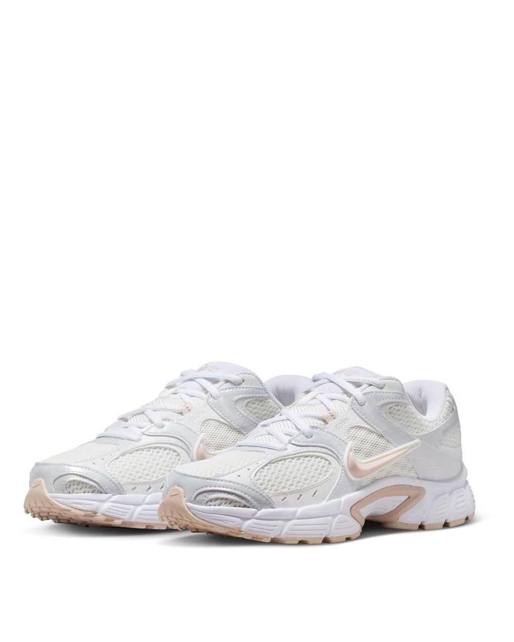 Nike White V5 Rnr Sneakers