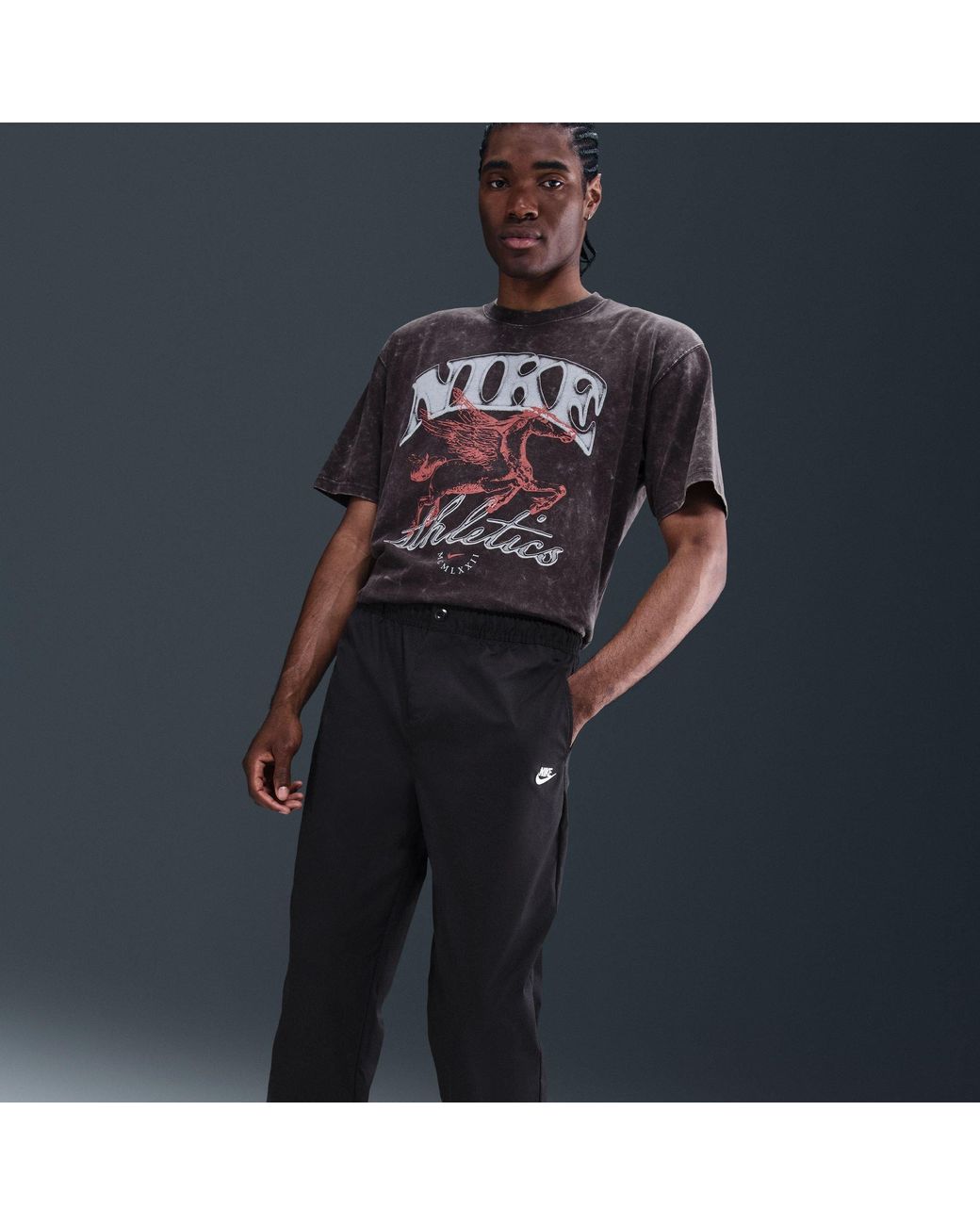 Nike Club Woven Tapered-Fit Joggers for men