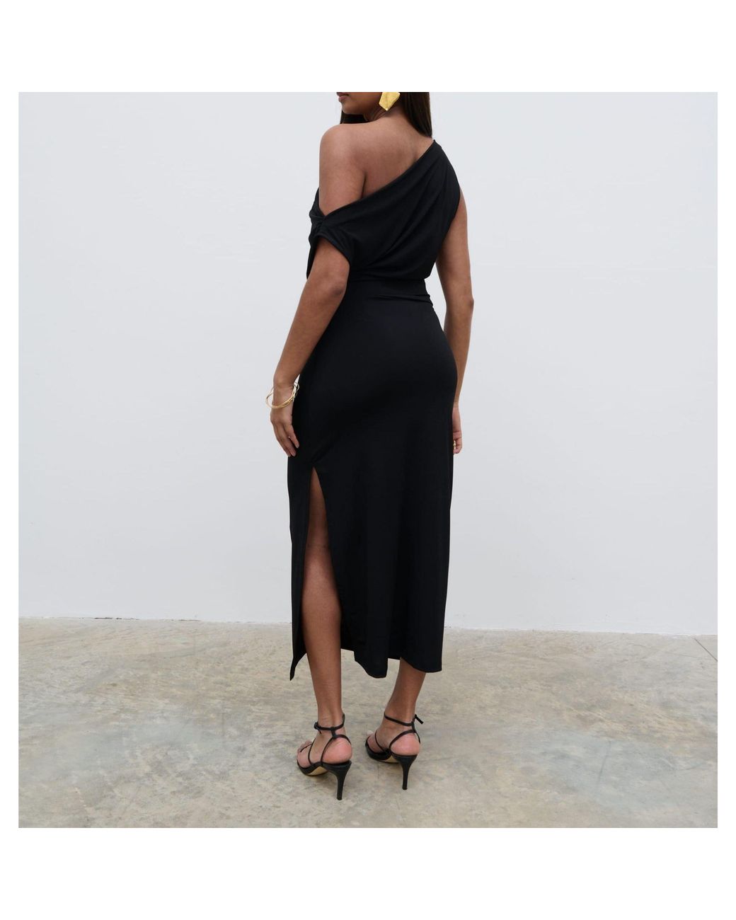 Pretty Lavish Black Janece One-Shoulder Asymmetric Ruched Bodycon Dress
