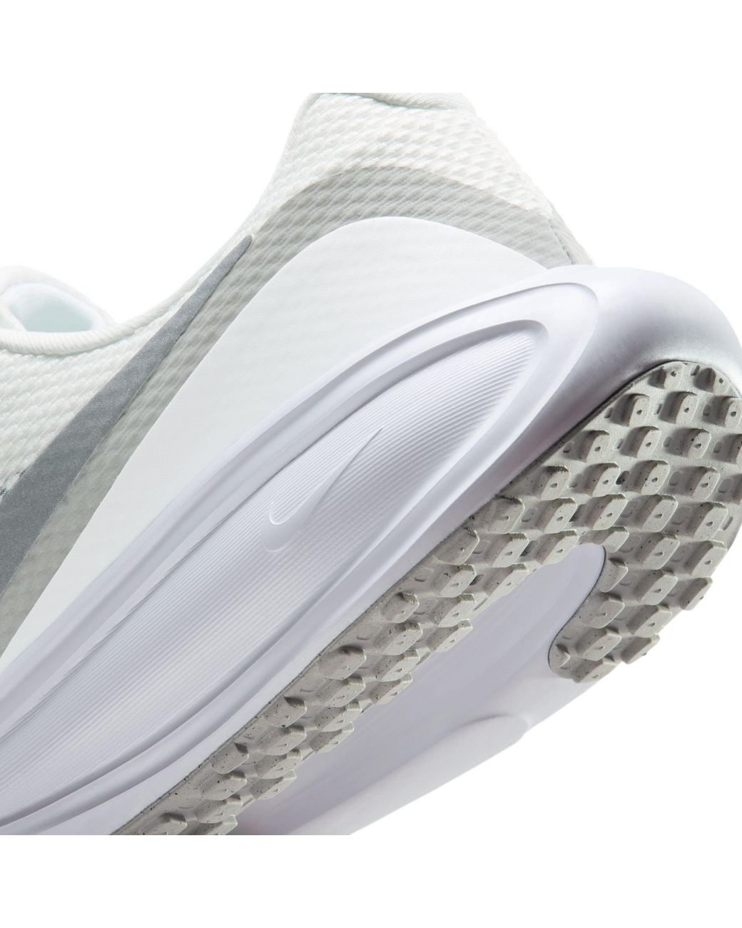 Nike White Revolution 8 Road Running Shoes for men